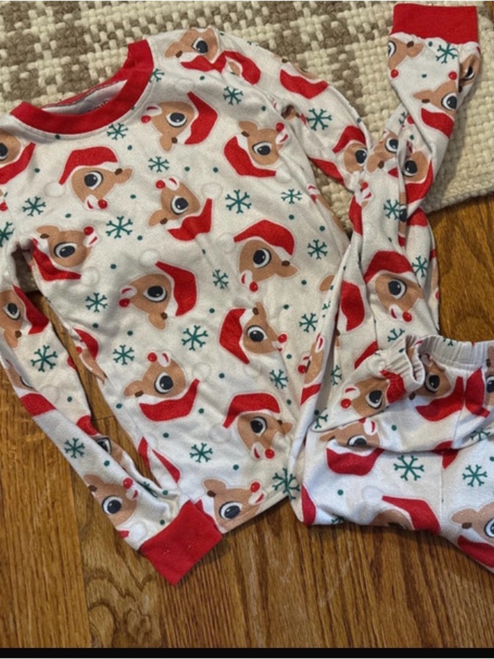 Disney White and Red Reindeer Santa Hat Kids Pajama Set